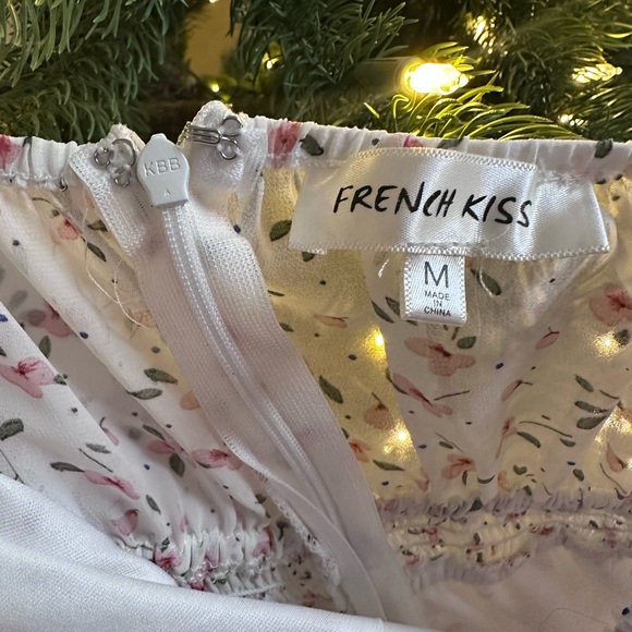 French Kyss White Floral Dress - Picture 4 of 5